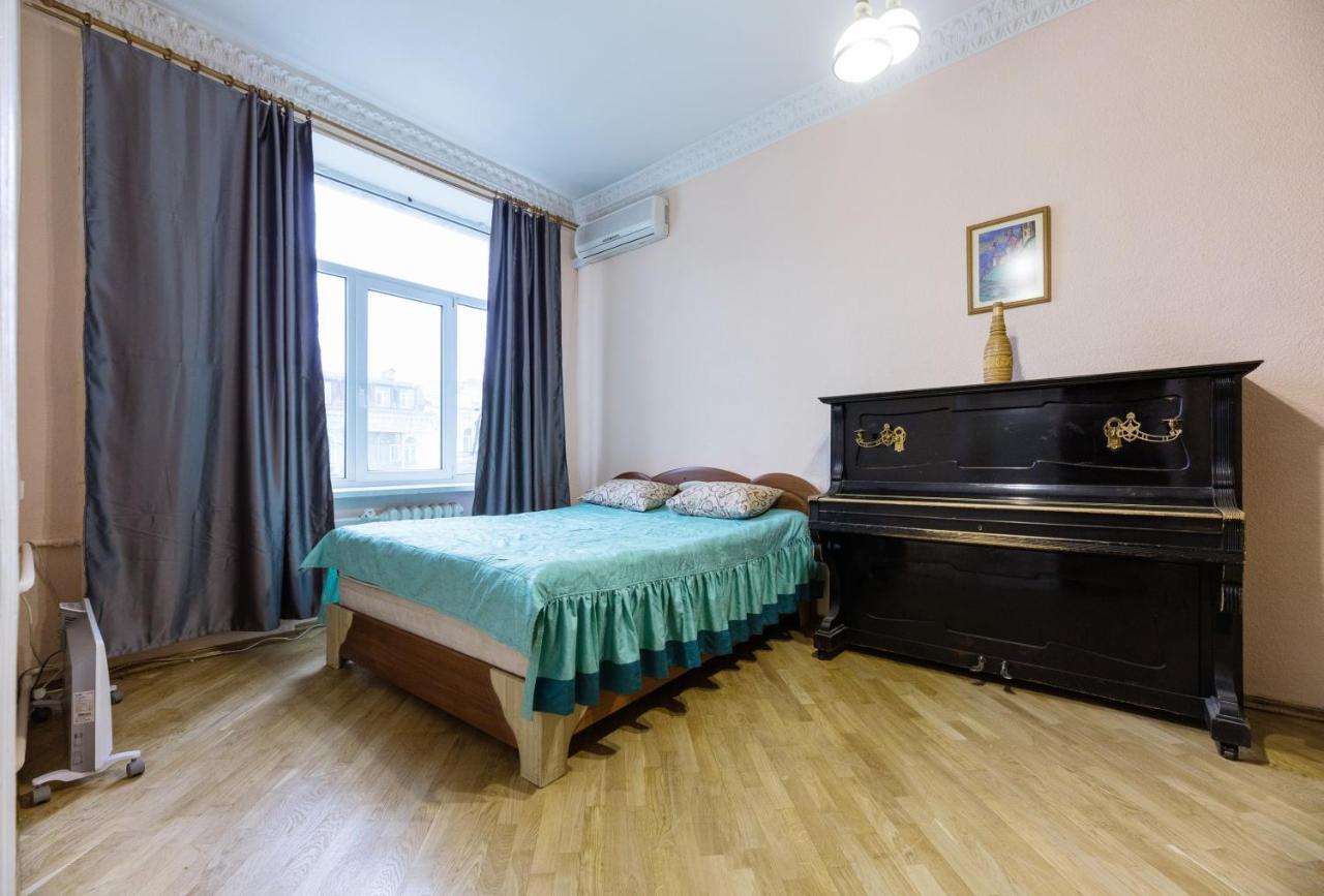 Apartment With Lovely View 基輔 外观 照片